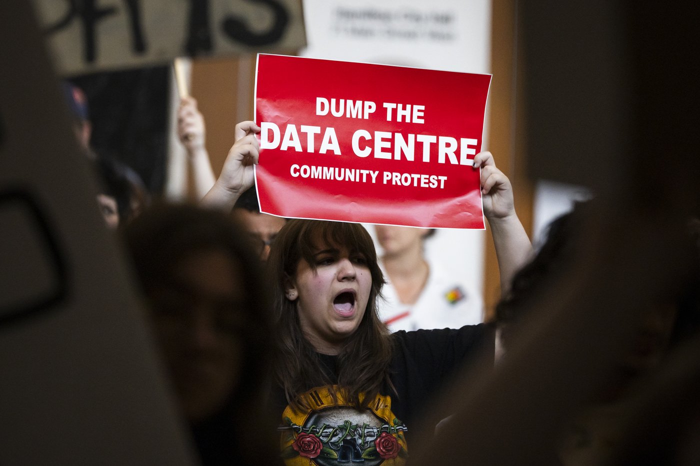 Une opposition aux centres de données voit le jour partout au Canada