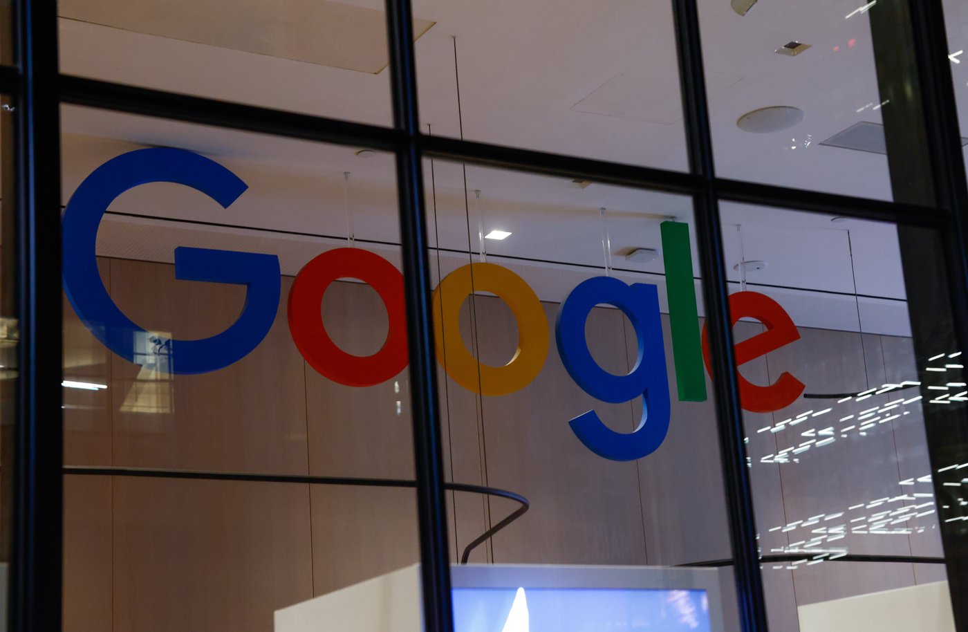 Google Maps change lac Ontario par lac Amérique aux États-Unis