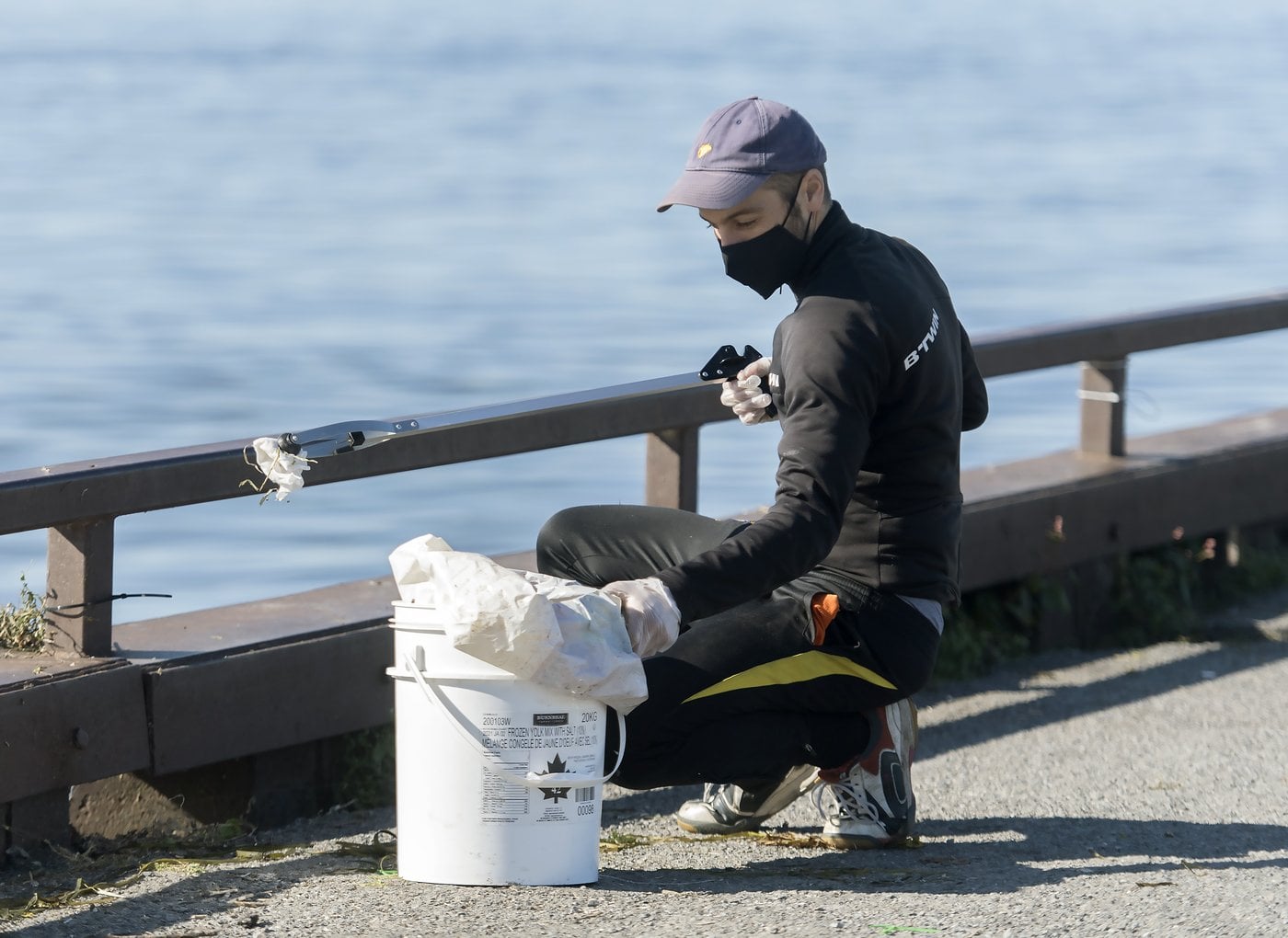 Objectif 1000 tonnes de déchets: un groupe nettoie les berges pendant 16 jours