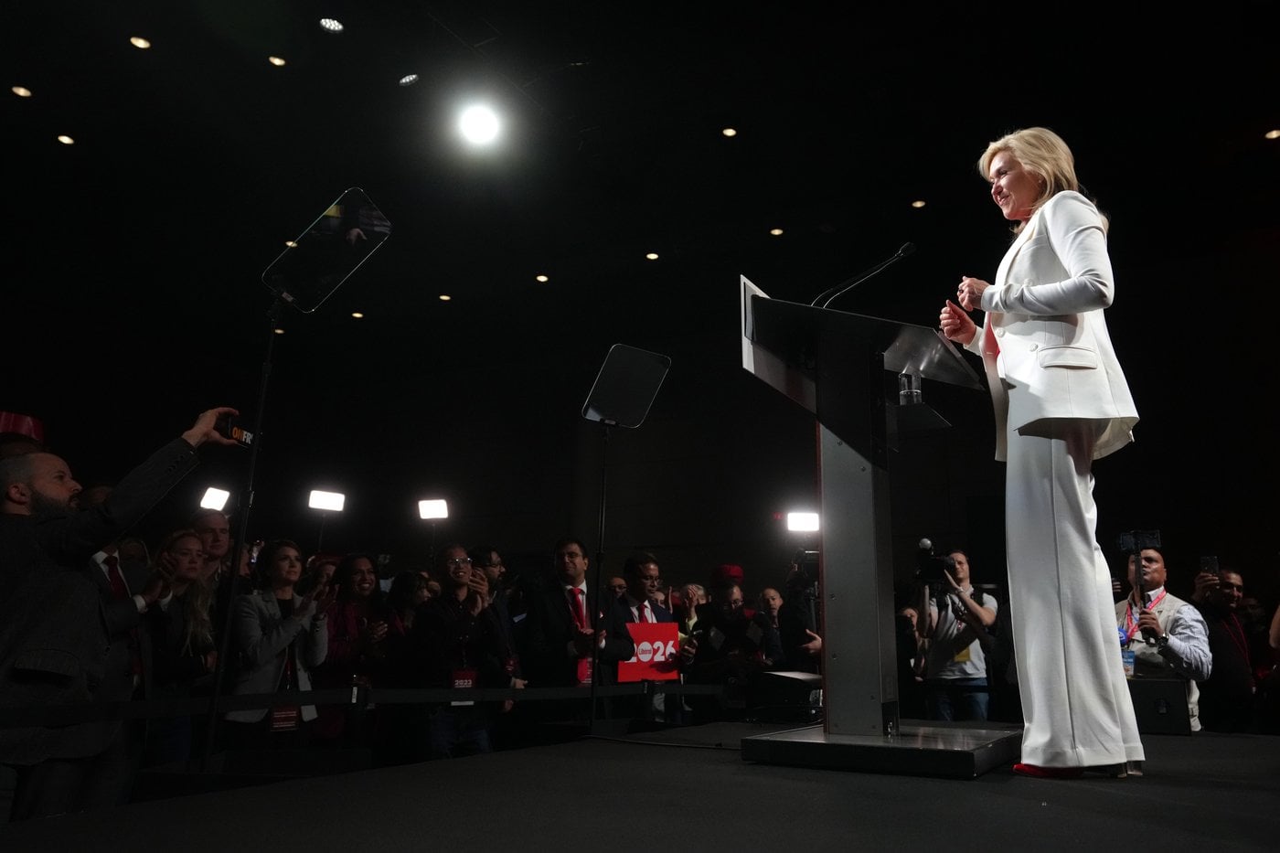 Ford désapprouve les recherches menées par son parti sur les vacances de Crombie