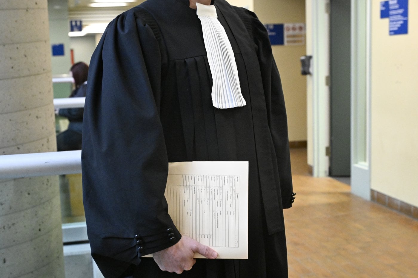 Une journée de grève pour des avocats qui travaillent au Barreau