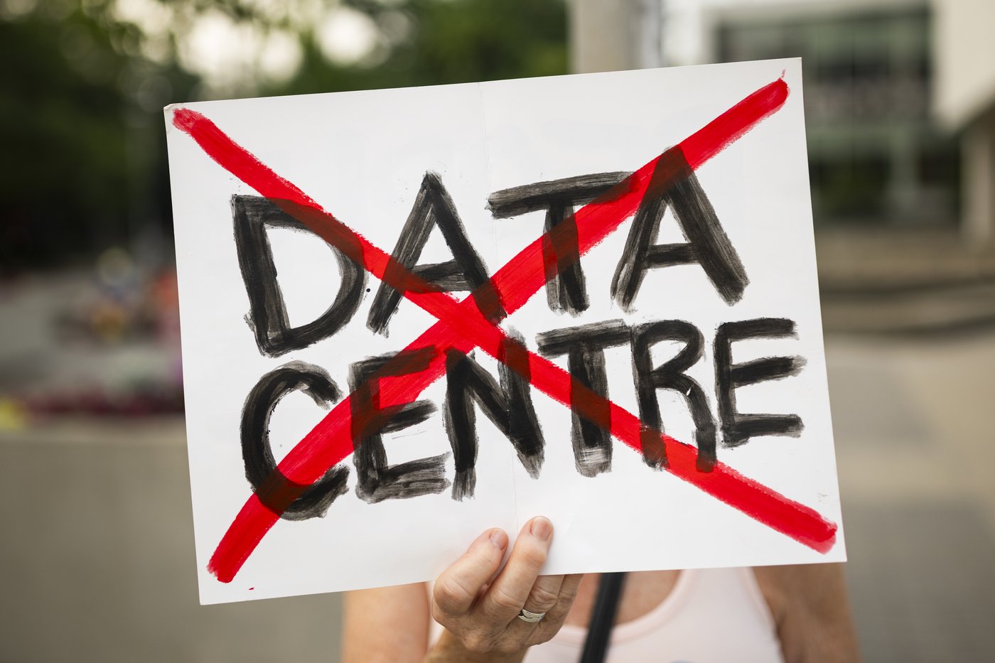 Mississauga approuve un moratoire d'un an sur les centres de données d'IA