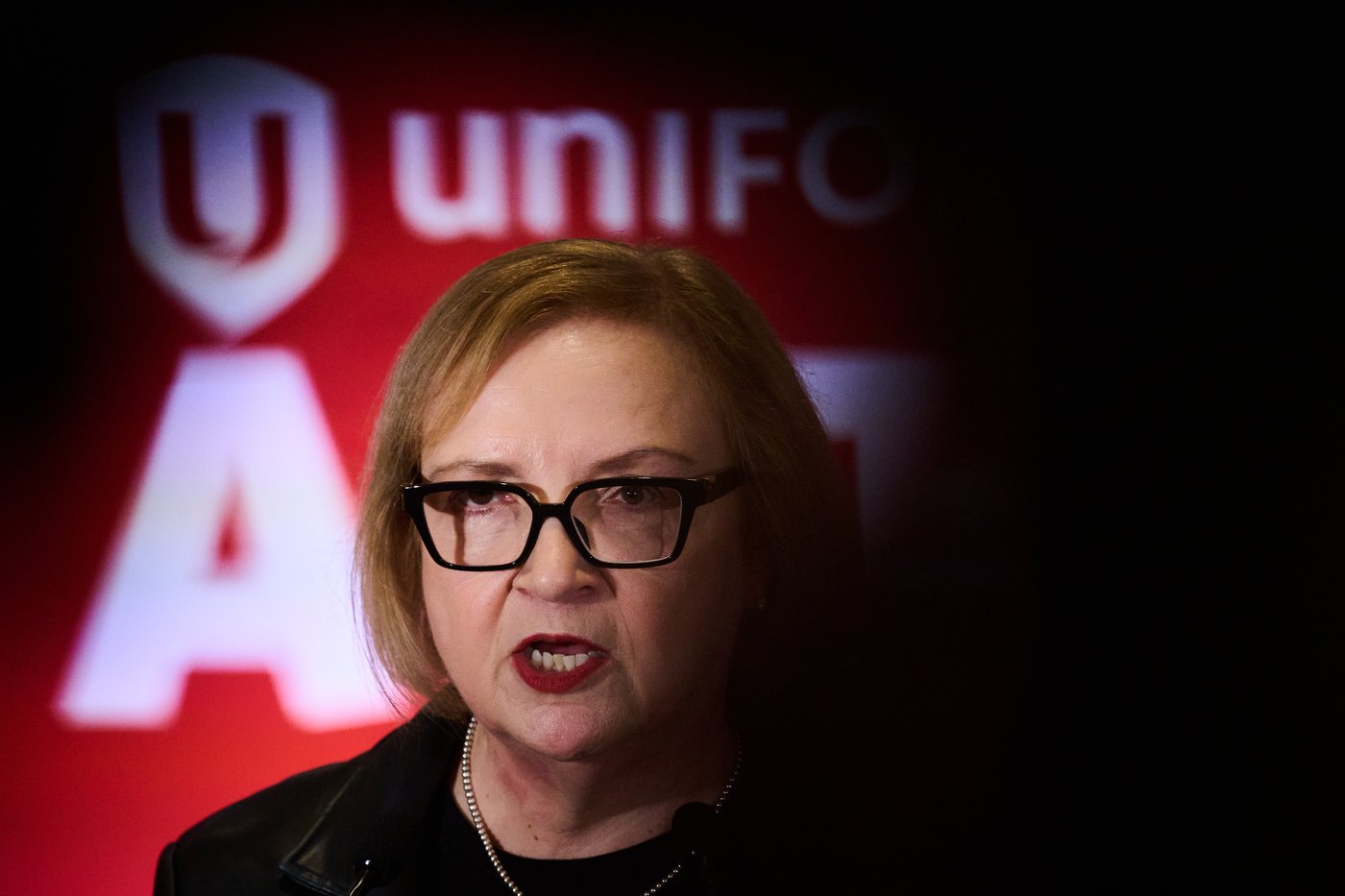 Unifor exhorte le gouvernement à empêcher la vente de l’usine de Stellantis