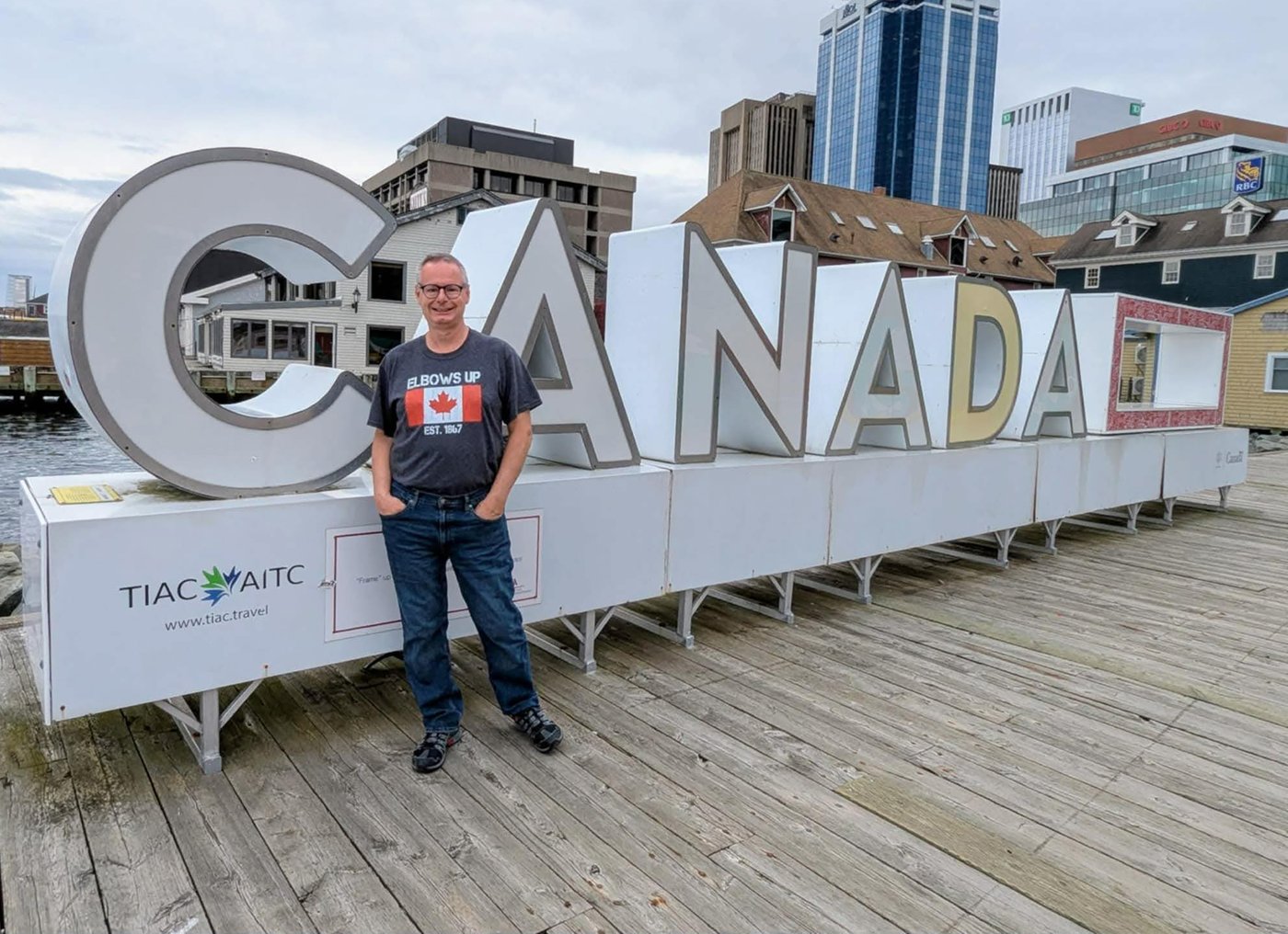 Des Américains vivant au Canada dénoncent le changement de nom du lac Ontario