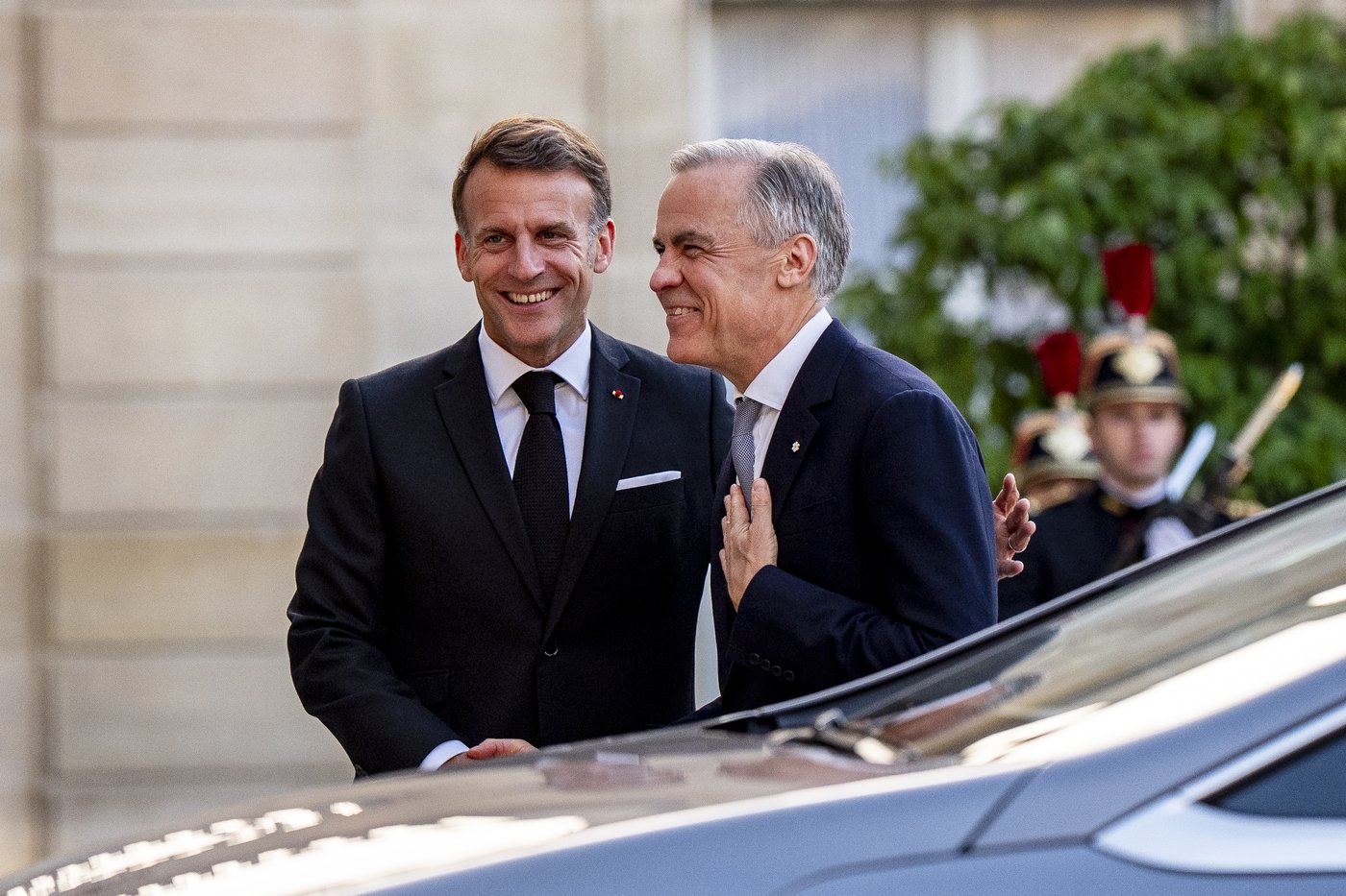 Carney se rend à St-Pierre-et-Miquelon pour y rencontrer Emmanuel Macron