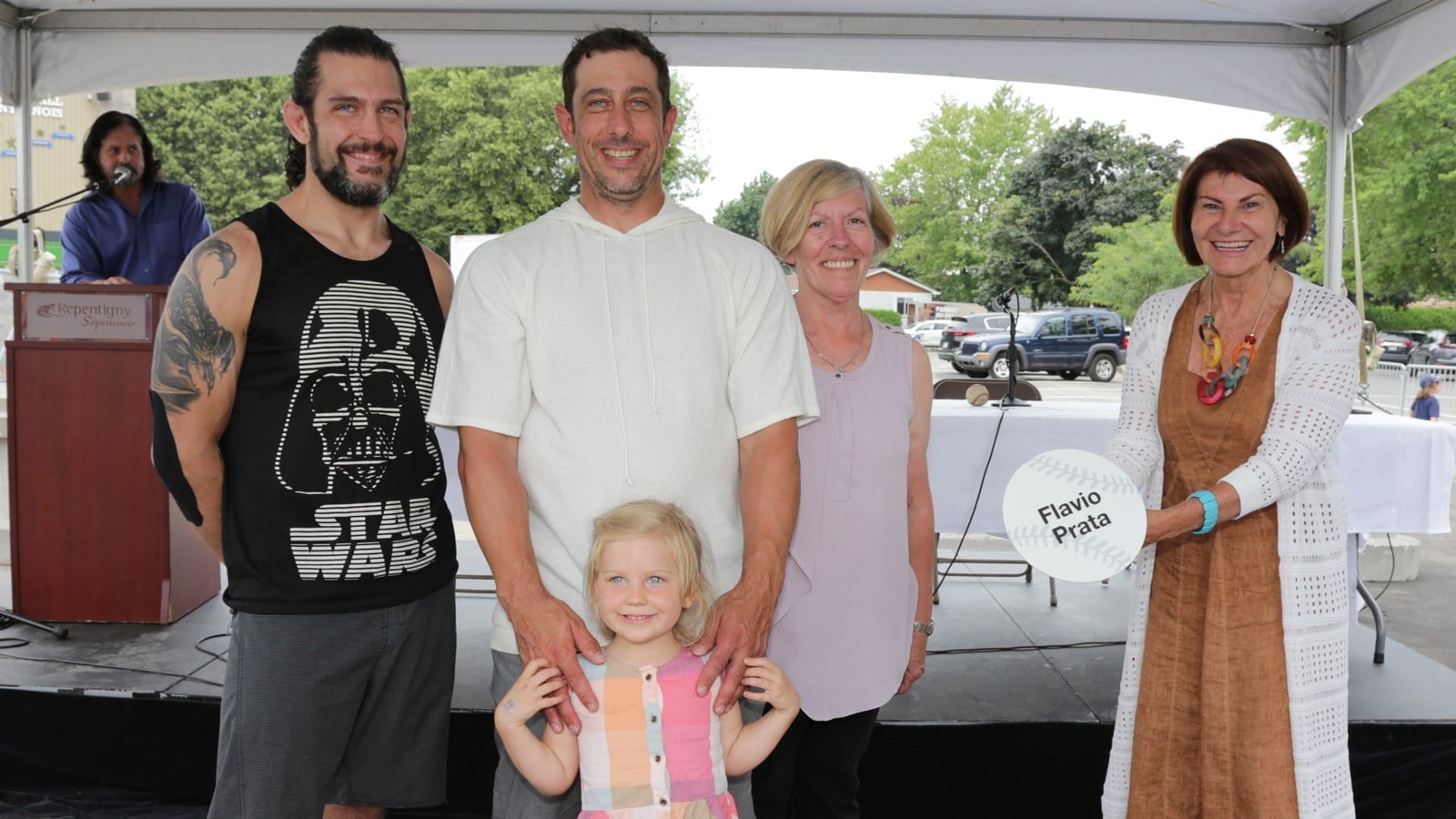 La famille Prata et la mairesse de Repentigny, Chantal Deschamps.