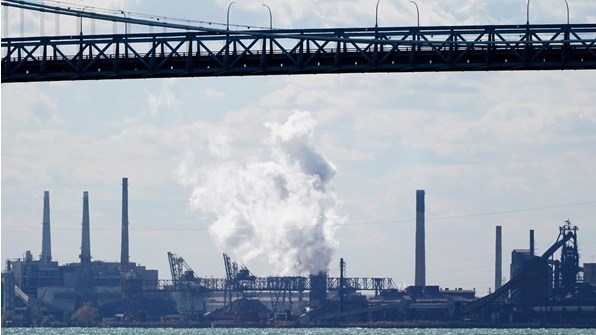 Qualité de l'air: les décisions de Trump risquent d'affecter la santé des Canadiens