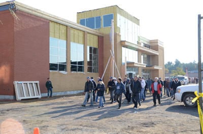 Les travailleurs sur le chantier du Métro sur la rue Aubuchon ont débrayé à Trois-Rivières le 24 octobre 2011. FANINE BROUILLETTE/L'ÉCHO DE TROIS-RIVIÈRES/AGENCE QMI