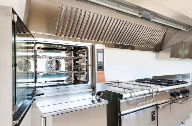 Les bonnes pratiques pour le nettoyage de hotte de cuisine en inox