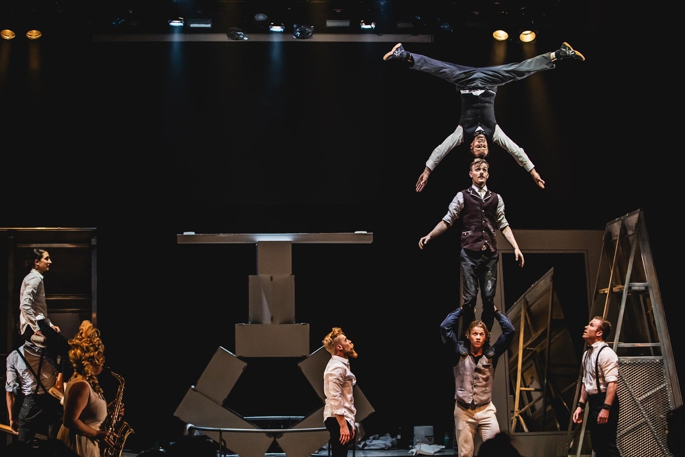 Après le succès planétaire de son spectacle homonyme, Machine de Cirque récidive notamment avec une nouvelle production.