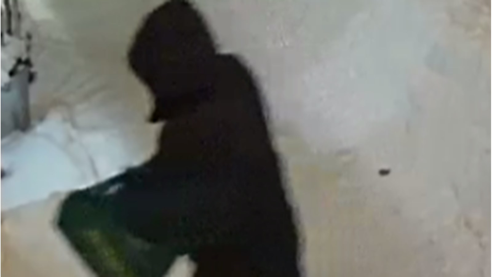 Un colis suspect déposé à proximité d’un commerce de la rue Richelieu, le 21 janvier dernier.