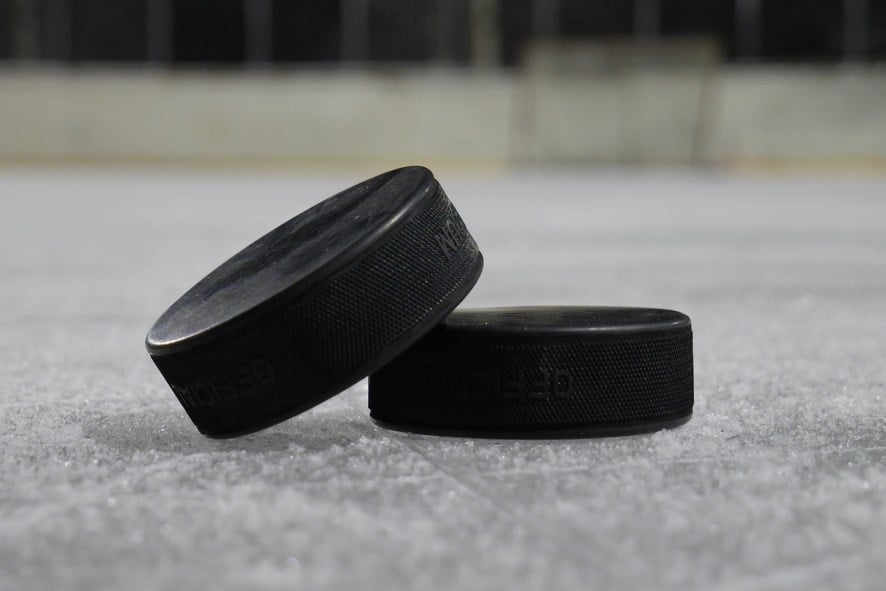 Le hockey de la LNH recommence ce soir