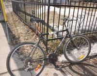 (Photo Simon Dessureault)L'achat d'une bicyclette volée est un recel et quelqu un qui commet ce délit peut être accusé en vertu du code criminel. Il vaut mieux s abstenir si vous constatez que le numéro de série a été modifié ou effacé.