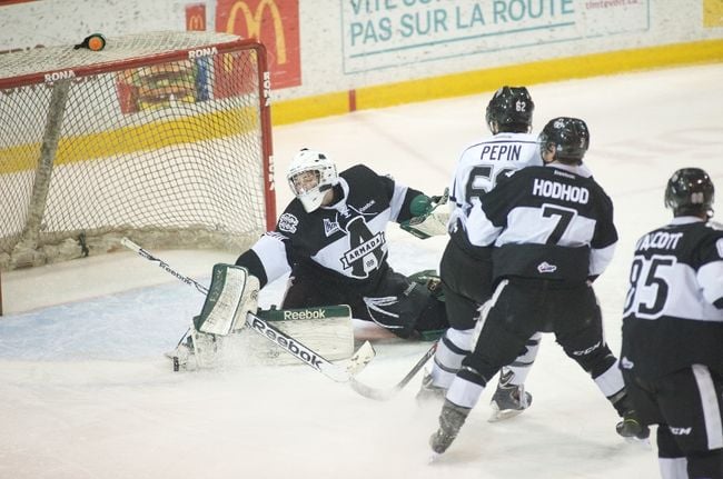 Les Olympiques coulent l'Armada