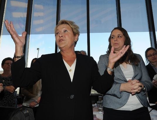 Martine Desjardins forcée de défendre l’indexation des droits de scolarité