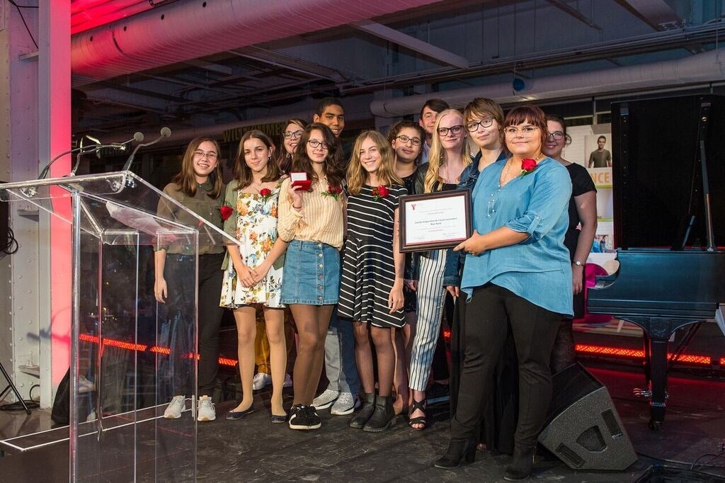 Les élèves de l’École secondaire Rive-Nord à Bois-des-Filion  remportent une Médaille de la paix