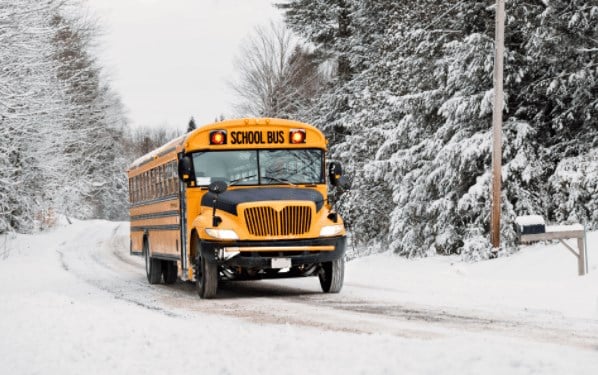 Les ceintures de sécurité dans les autobus scolaires : un projet pilote pourrait voir le jour