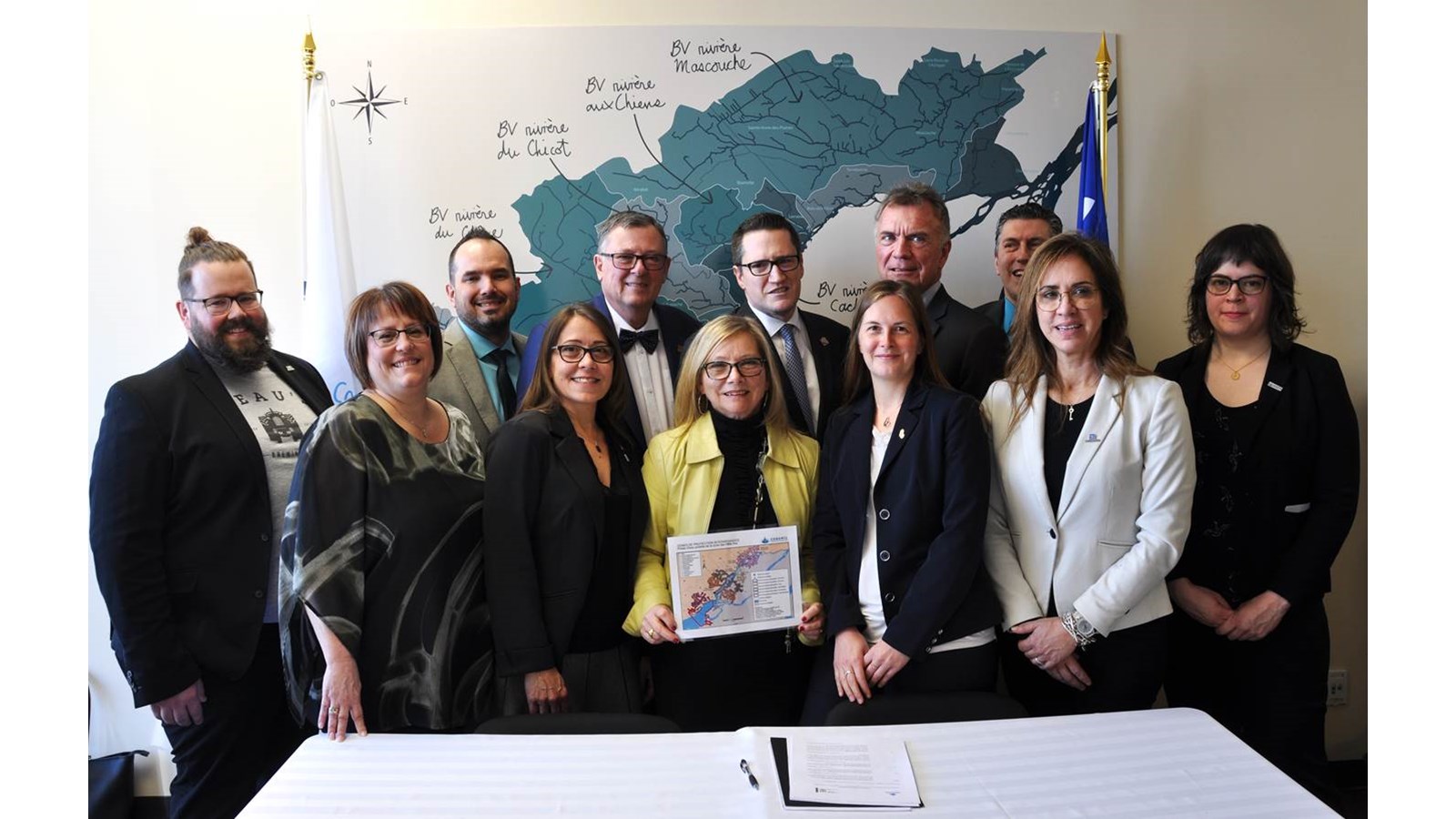 Jean-François Hecq - Conseiller municipal, Boisbriand, Yanick Fortier, Service des eaux - Saint-Eustache, Bertrand Lefebvre - Maire suppléant Mascouche, Benoit Charette - ministre MELCC, Denis Martin - Préfet MRC Deux-Montagnes, René Villeneuve - Maire suppléant Rosemère, Chantal Marceau - Directrice générale RAIM, Nathalie Ricard - Pro-mairesse Terrebonne, Denise Cloutier - Présidente COBAMIL, Virginie Dufour - Conseillère municipale Laval, Barbara Morin - Conseillère municipale Sainte-Thérèse, Céline Bouvet - Conseillère à la recherche Polytechnique Montréal.