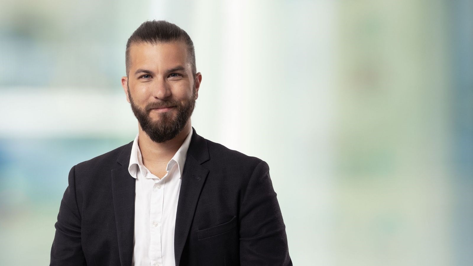 « Je veux une circonscription plus verte, faire respecter les valeurs québécoises et offrir une accessibilité renforcée pour les services aux citoyens » – Simon Marcil