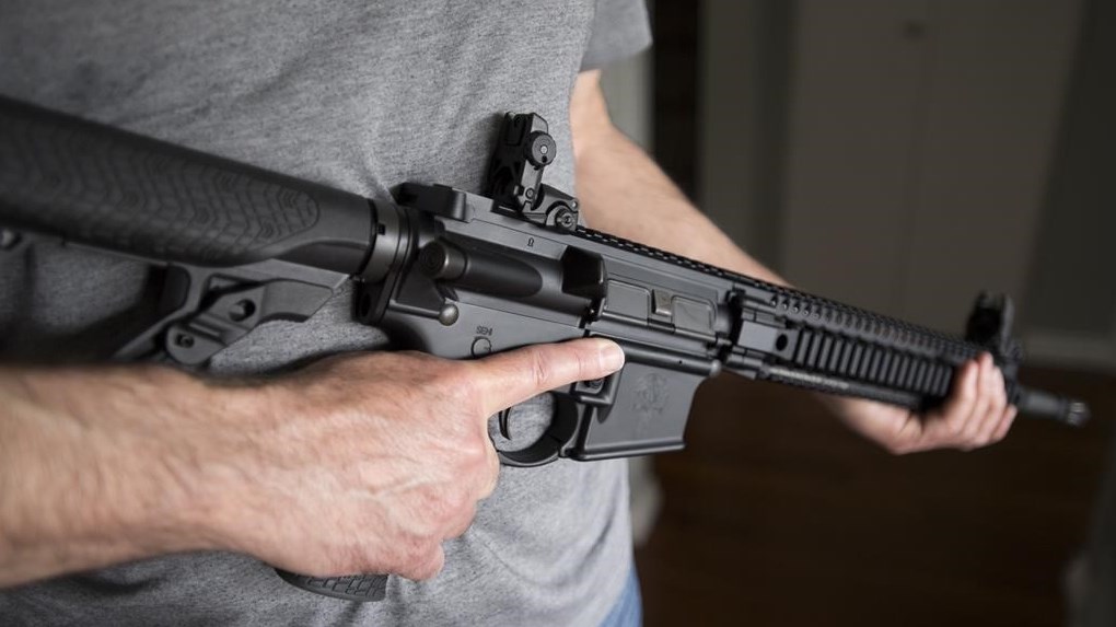 Ottawa présente une liste de prix pour le rachat d'armes à feu