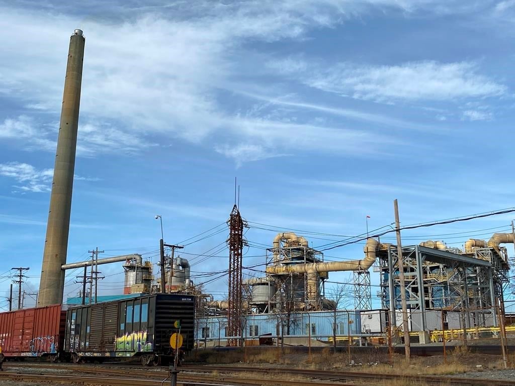 Québec veut augmenter  les droits que doivent payer les grands pollueurs