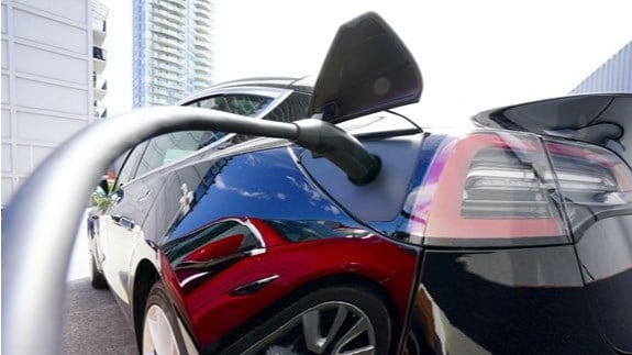 Ottawa dévoilera cet hiver les modifications proposées au mandat de vente de VÉ