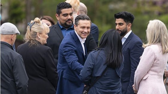 Les candidats amorcent la dernière ligne droite de la campagne avant le scrutin
