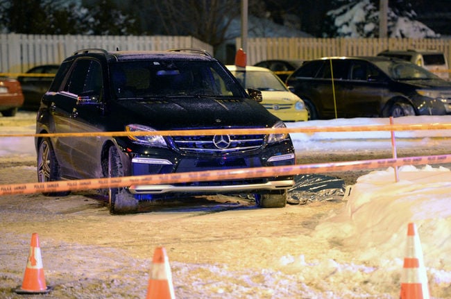 Les policiers de la Sûreté du Québec (SQ) étaient à la recherche de témoins et d’un véhicule dans le cadre de leur enquête sur le meurtre d'un proche de la mafia, commis à Fabreville.