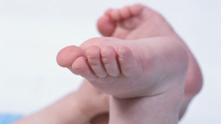Les femmes  très petites ou avaient un faible poids à la naissance couraient deux fois plus de risques d'avoir des problèmes de fertilité à l'âge adulte, selon une nouvelle étude suédoise.