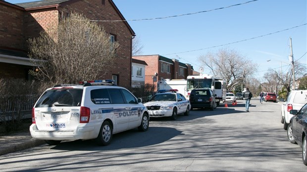 L'opération de police a commencé tôt ce matin dans le quartier Chomedey.