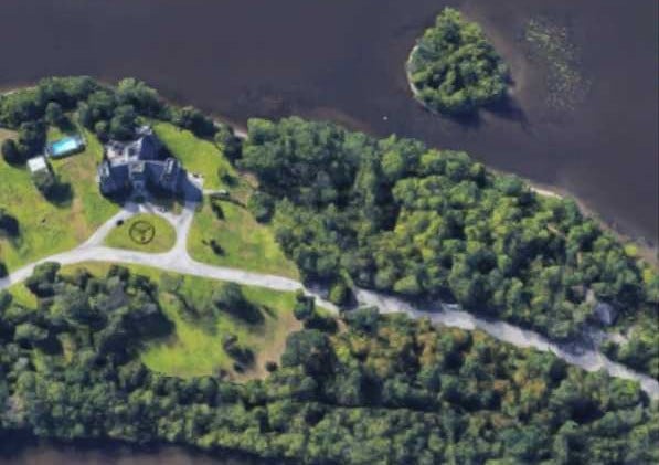 La société nationale du Québec contre les projets de l'Île Gagnon et de la place Ste-Rose