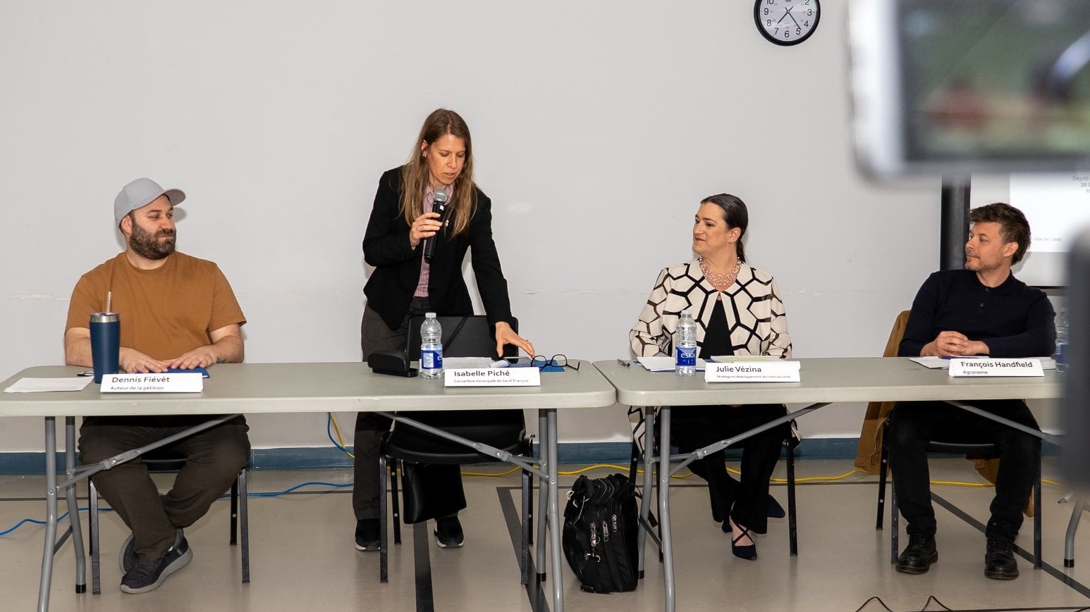 Un rapport qui contredit la version du maire, plaide Action Laval