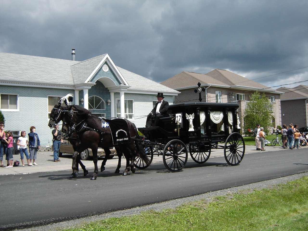 CORBILLARD ANTIQUE