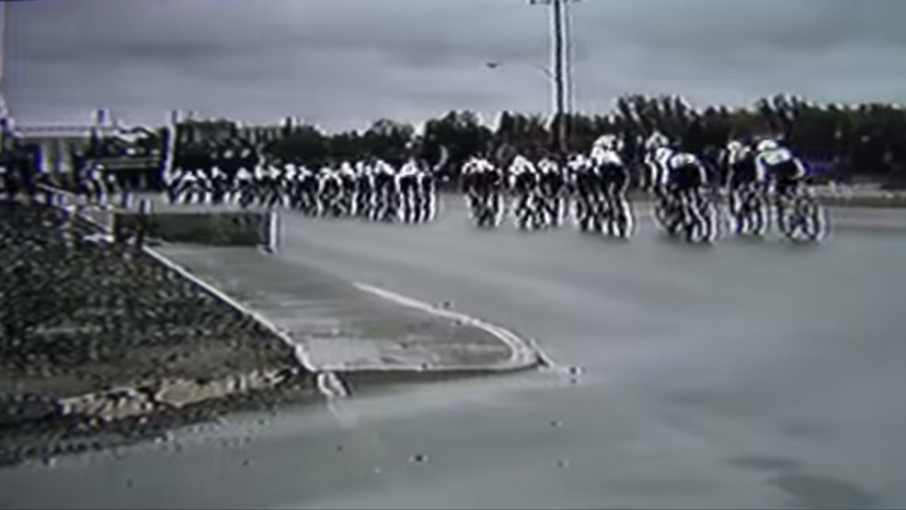 Normand DeLessard présente le Grand prix cycliste de 1987