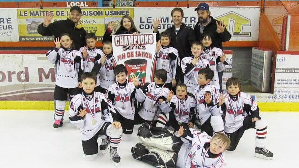 Le Garaga Novice C2 est champion des séries de la LHMCA
