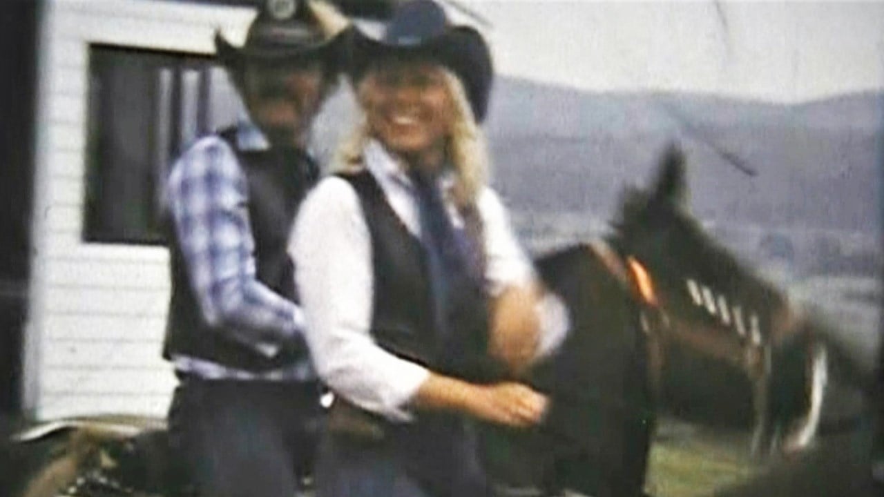 Dans cette capsule D'Hier à aujourd'hui avec Normand DeLessard, Normand présente des images de la première parade des Festivités western de Saint-Victor en 1978.