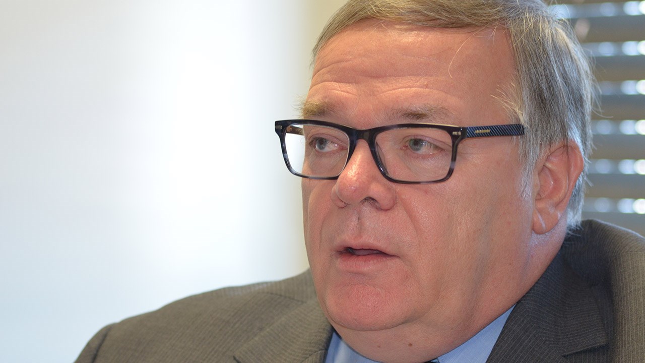 « Il faut comprendre qu’ils ne viennent pas voler un emploi, mais combler un besoin d’entreprise qui va faire en sorte que l’entreprise va pouvoir maintenir ses activités. » - Luc Provençal.