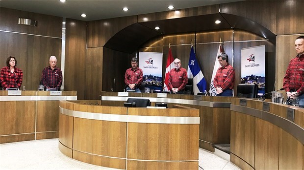 Les membres du conseil municipal de Saint-Georges lors de la séance ordinaire du lundi 26 mars 2018.