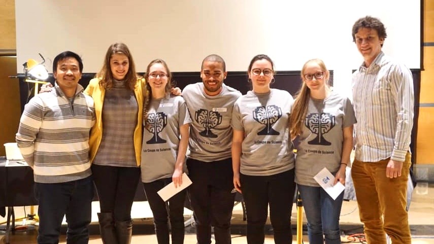  Les membres du jury accompagnés de Sarah Gagnon, Haniel Vazquez, Isabelle Gilbert et Amélie Veilleux-Bonneville.