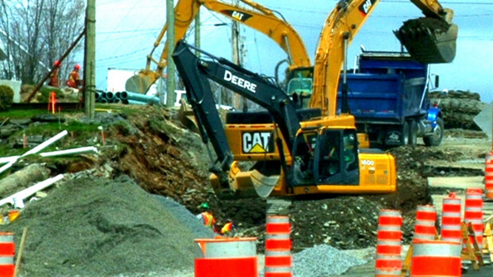 La hausse d'emploi la plus marquée enregistrée au Québec a été observée dans la construction (+58 000) avec la réouverture des chantiers.