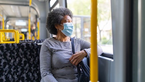 La mesure sera effective dès le 13 juillet; une période de transition s'étendra jusqu'au 27 juillet pour laisser aux citoyens et aux compagnies le temps de s'habituer.