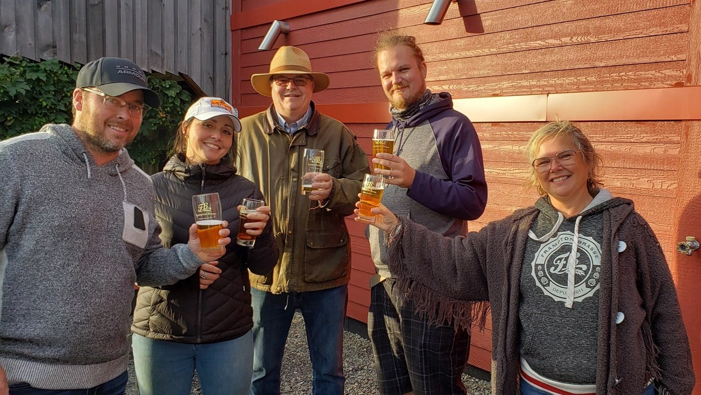 Frampton Brasse et le Zoo Miller lancent la nouvelle bière « La Lionne »