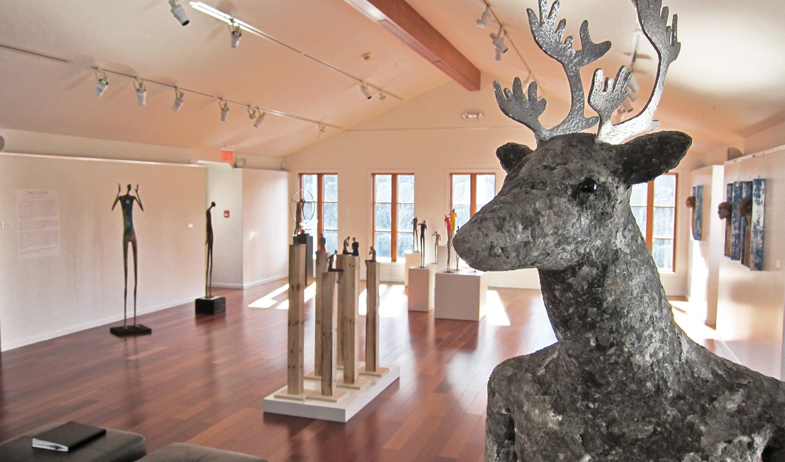 Appel aux artistes et aux expositions novatrices