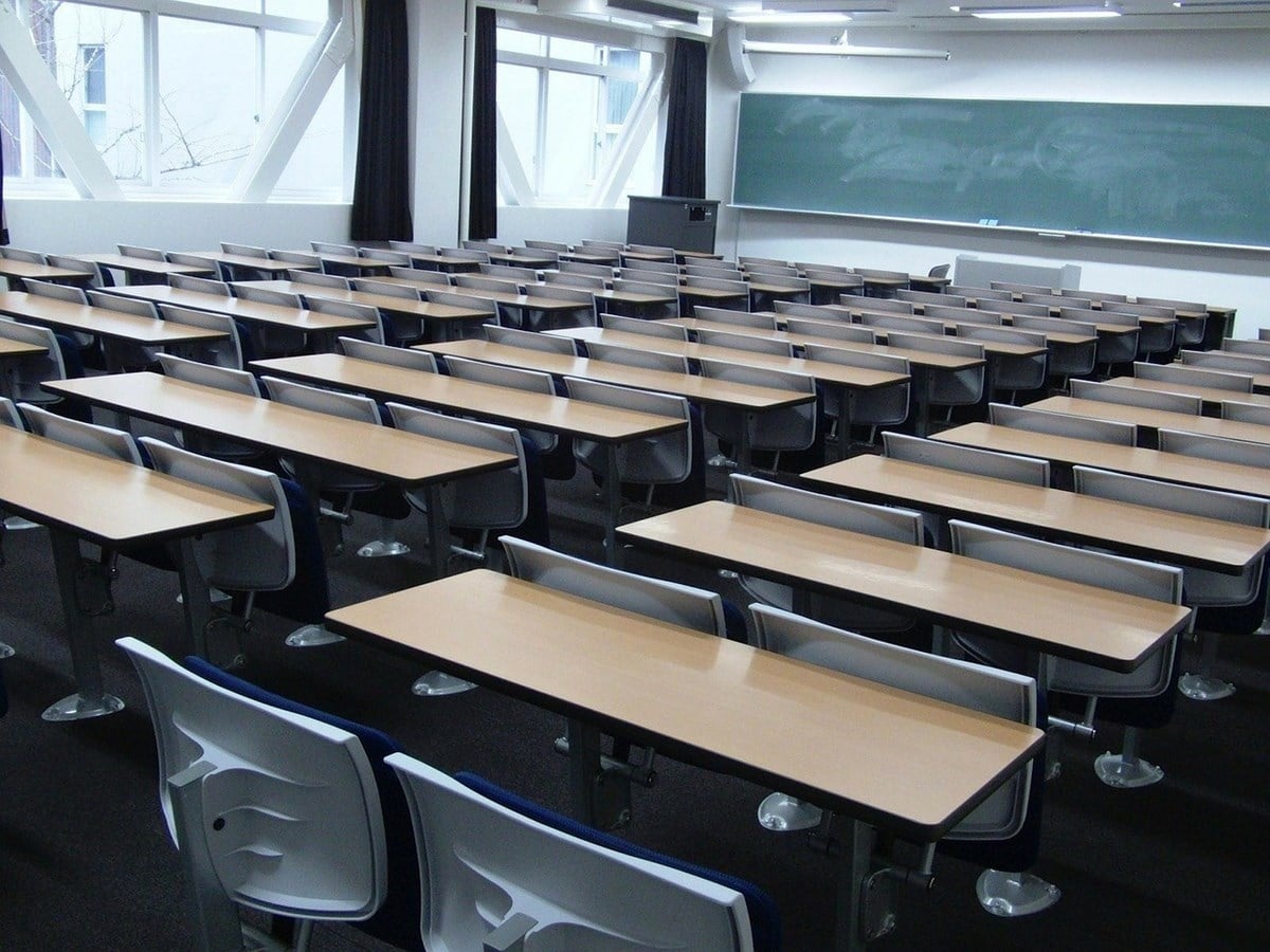 Suspension des cours du soir au CSSBE