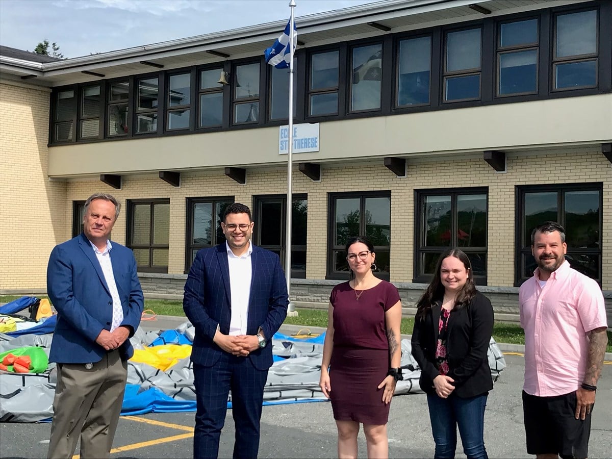 Québec verse 53 000 $ pour une nouvelle cour d’école à Saint-Honoré-de-Shenley
