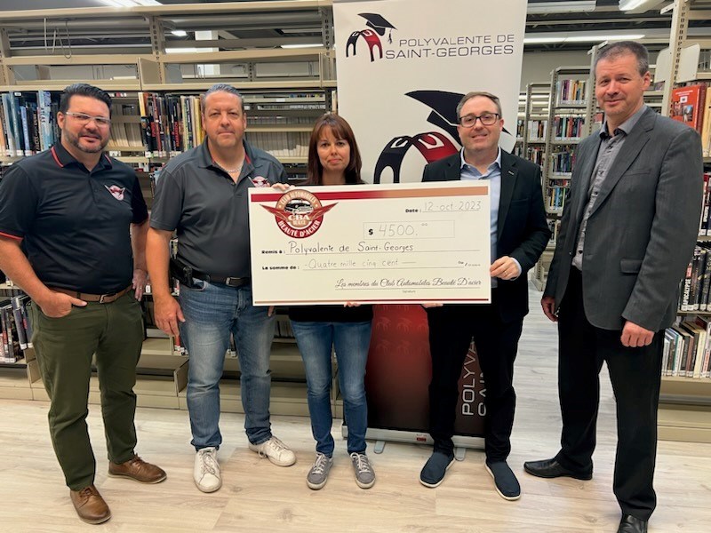 La polyvalente de Saint-Georges reçoit 4 500 $ pour aider ses élèves