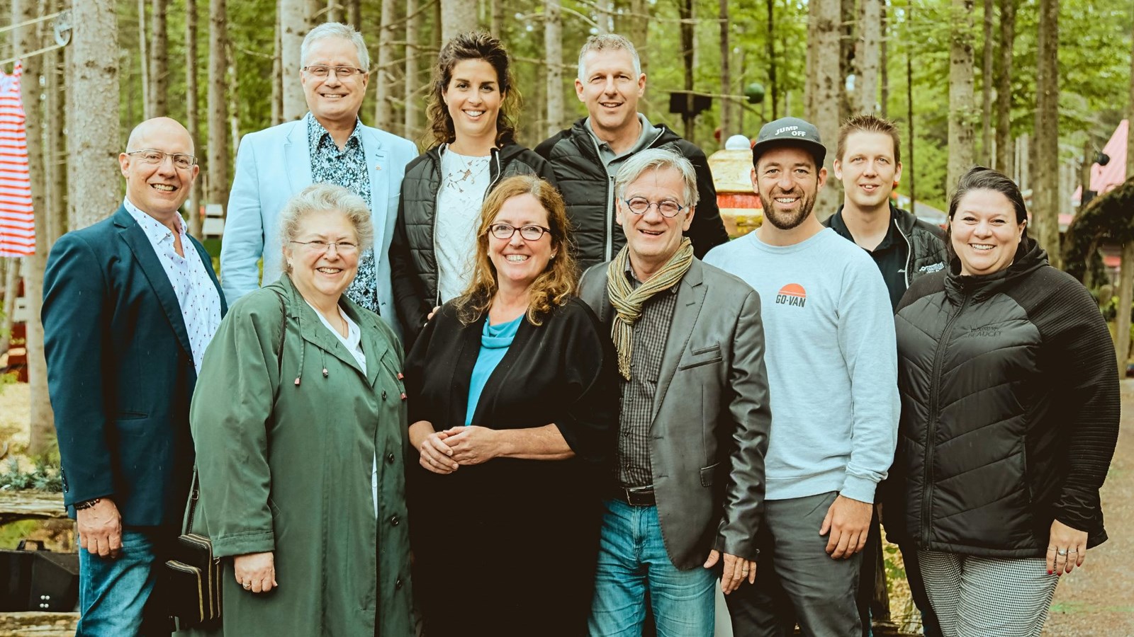 Le nouveau conseil d'administration: première rangée, François Charest, Hélène Leclerc, Nancy Lemieux, Jean St-Pierre, Mathieu Desmarais et Marie-Émilie Slater-Grenon; deuxième rangée, Gilles Marier, Marie-Hélène Ménard, Jean-François Lachance et Éric Poulin. Absent: Nicolas Bégin.