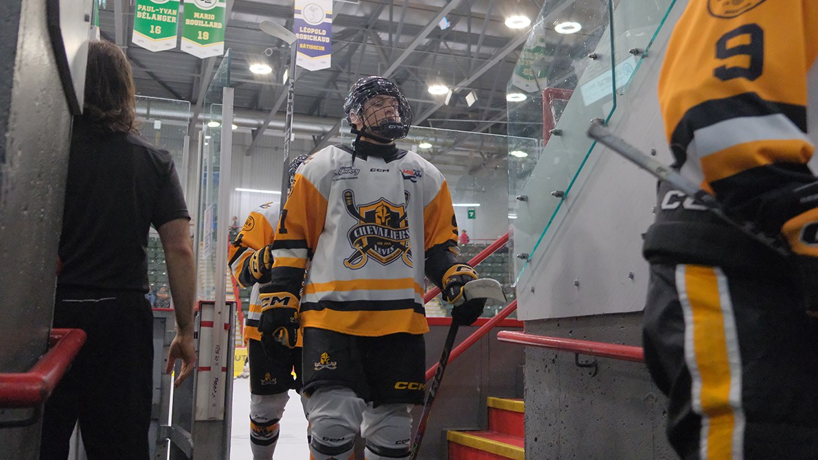 Hockey: Logan Bêty tranche le débat