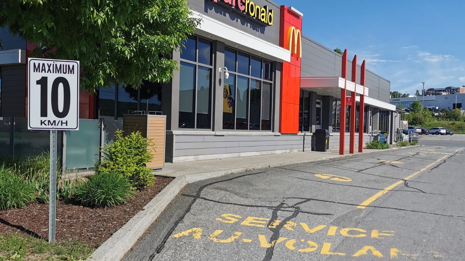 La coroner dépose son rapport sur la mort d'une piétonne au McDo de Saint-Georges